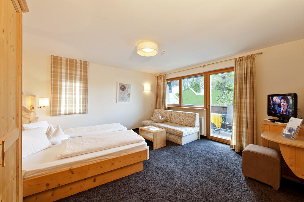 Hotel Schennerhof Schenna